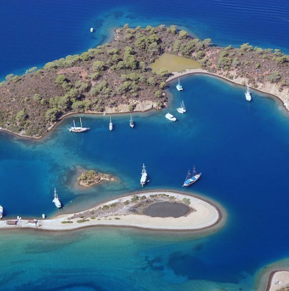 12 Islands boat trips